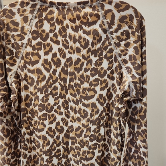 Aerie Leopart Blouse Or Sweatshirt. - Picture 4 of 6